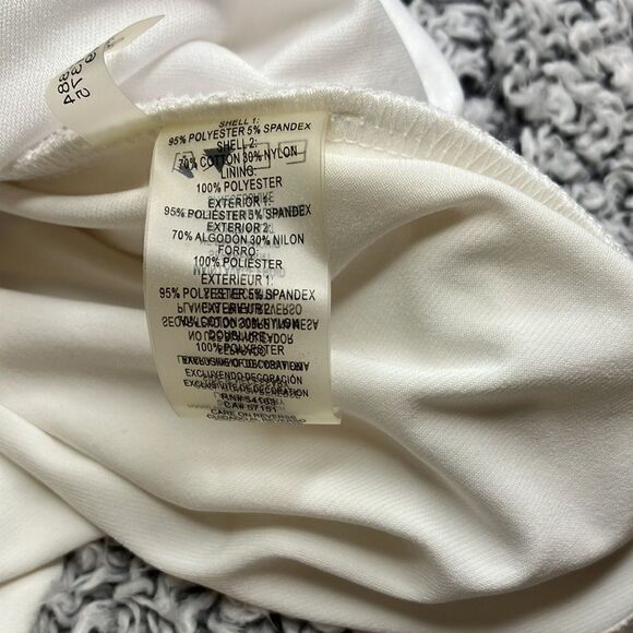 CALVIN KLEIN XL White Shirt With Floral Underlay & Gold Accent - Picture 8 of 11